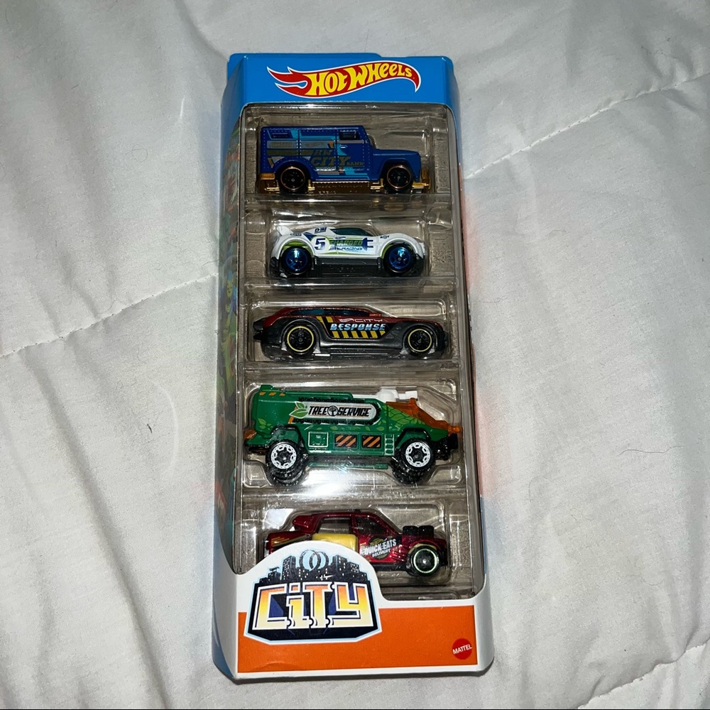 Hot Wheels City 5 pack cars